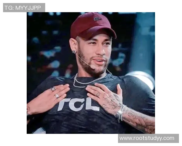 足球现役三大球星风采对比解析 领军全球足坛的魅力与实力